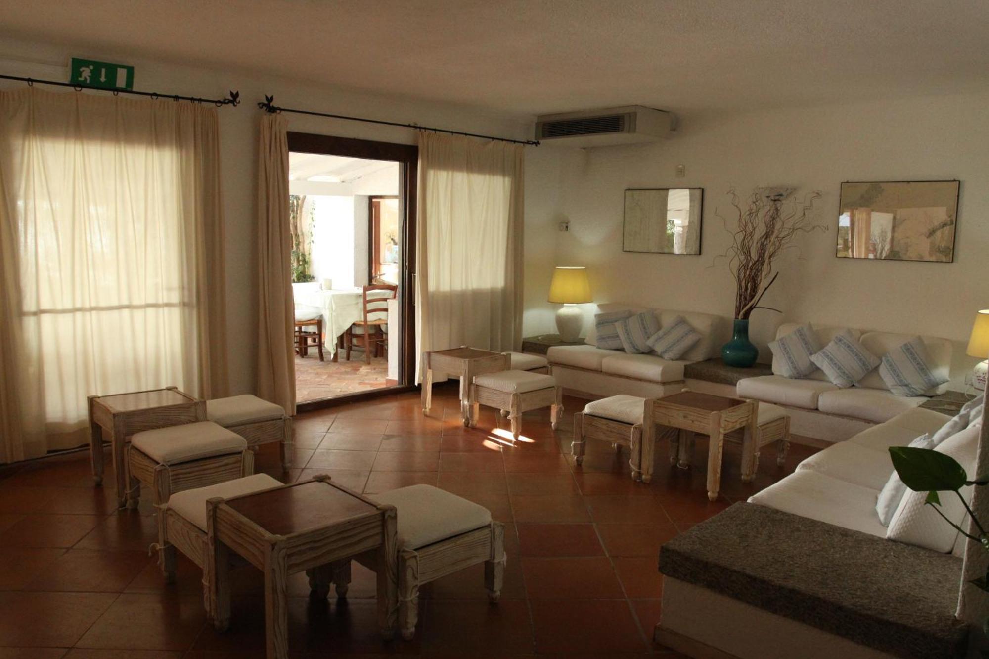 IHR Hotel San Paolo Loiri Porto San Paolo Exterior foto