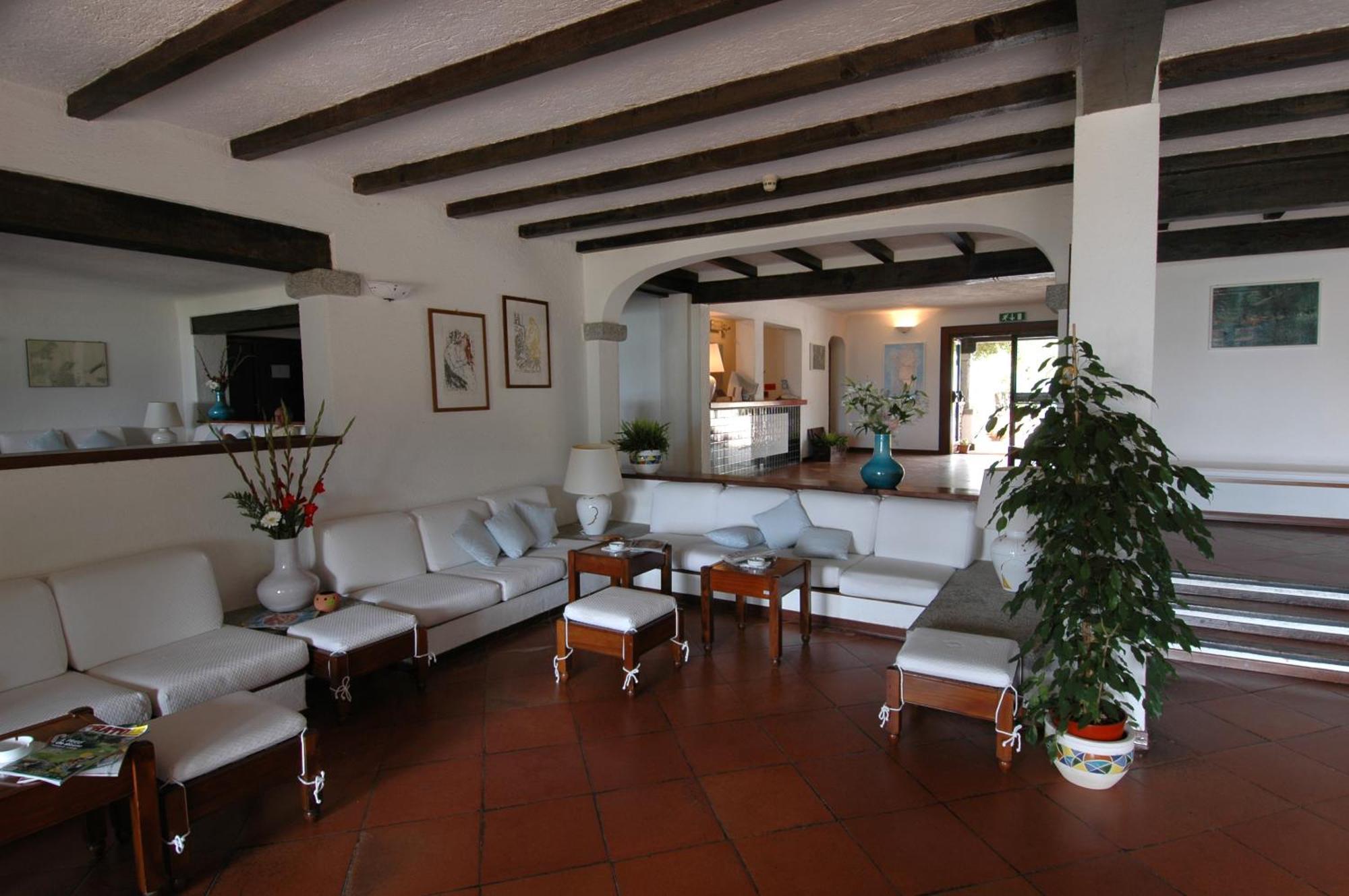 IHR Hotel San Paolo Loiri Porto San Paolo Exterior foto