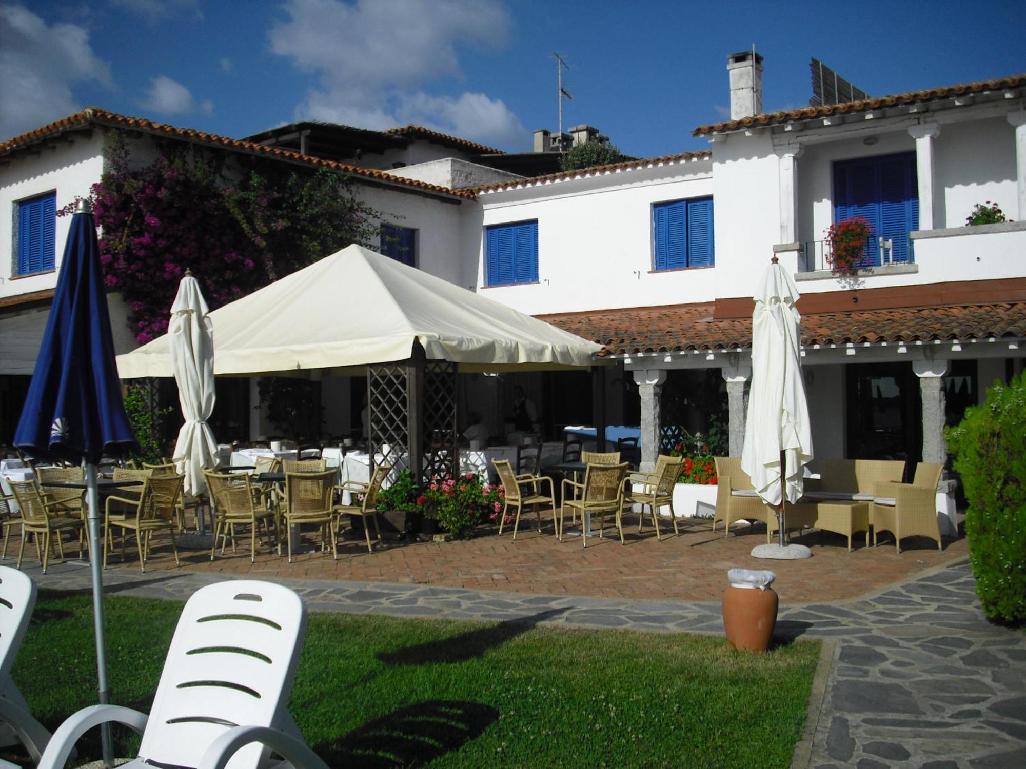 IHR Hotel San Paolo Loiri Porto San Paolo Exterior foto