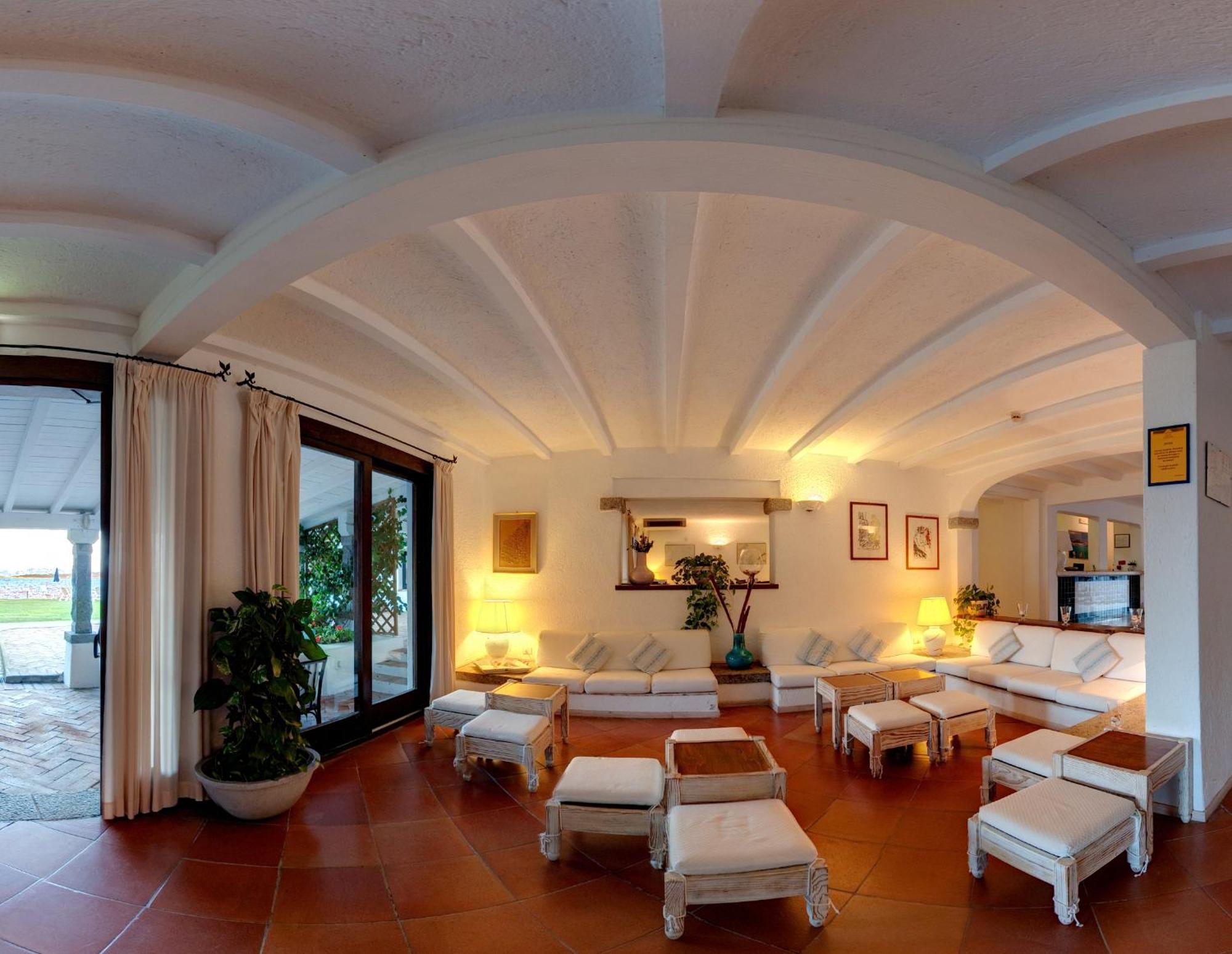 IHR Hotel San Paolo Loiri Porto San Paolo Exterior foto